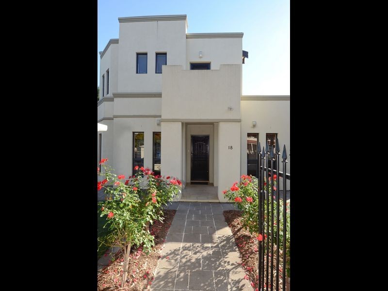 18 Rhyl Avenue, Wayville SA 5034