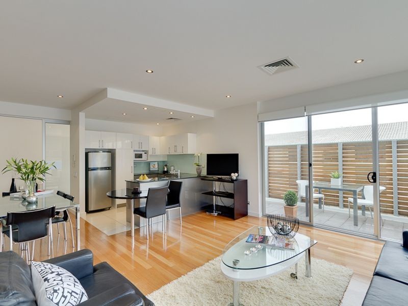 6/10 Moseley Street, Glenelg SA 5045