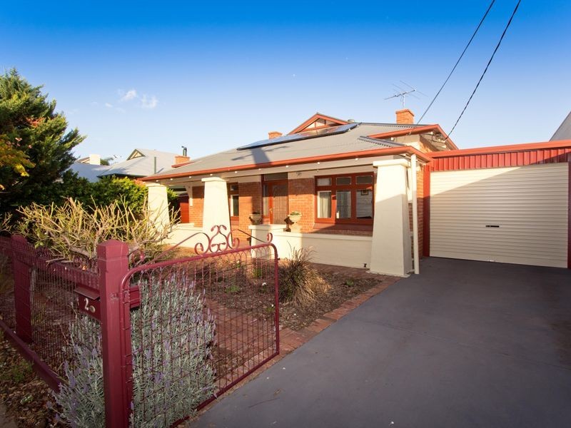 2 Dinwoodie Avenue, Clarence Gardens SA 5039