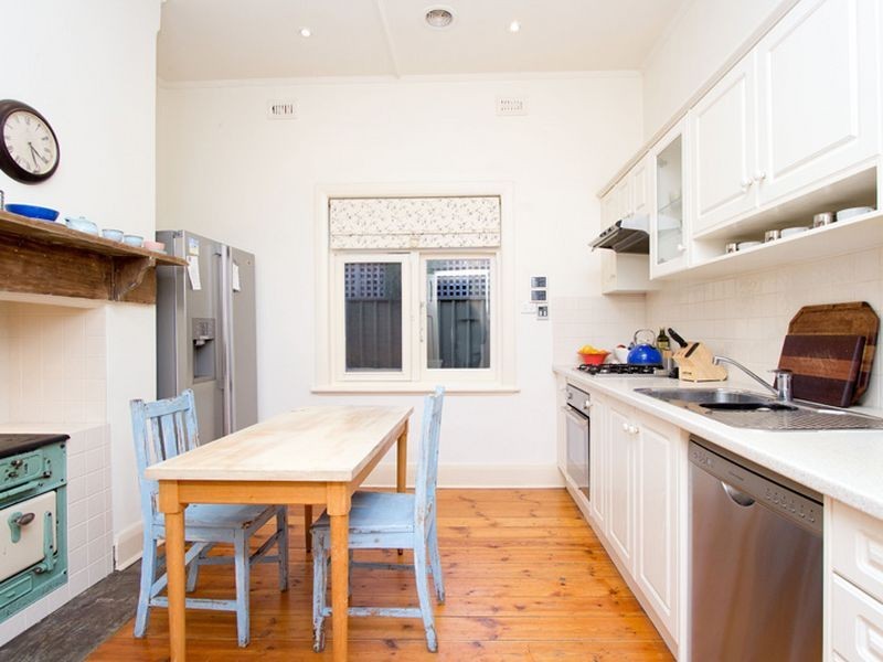 2 Dinwoodie Avenue, Clarence Gardens SA 5039