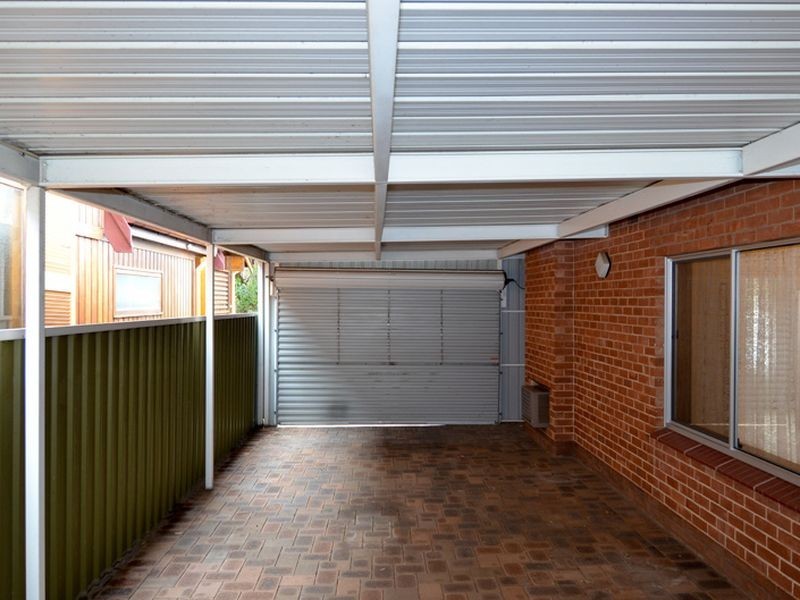 16 The Grove, Lower Mitcham SA 5062
