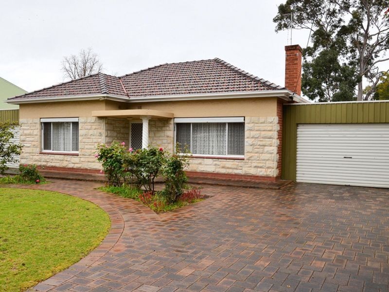 16 The Grove, Lower Mitcham SA 5062