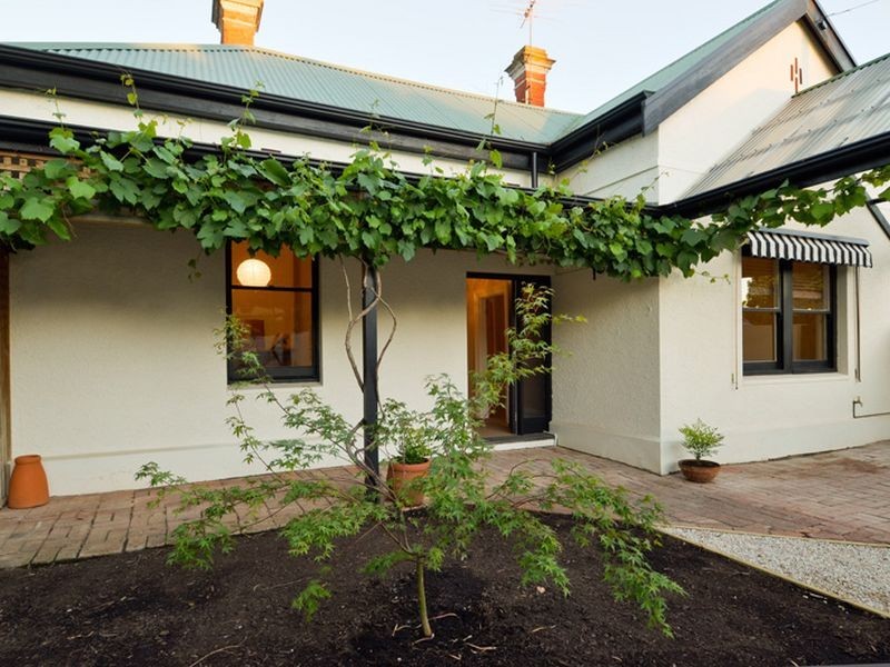 9 Essex North Street, Goodwood SA 5034