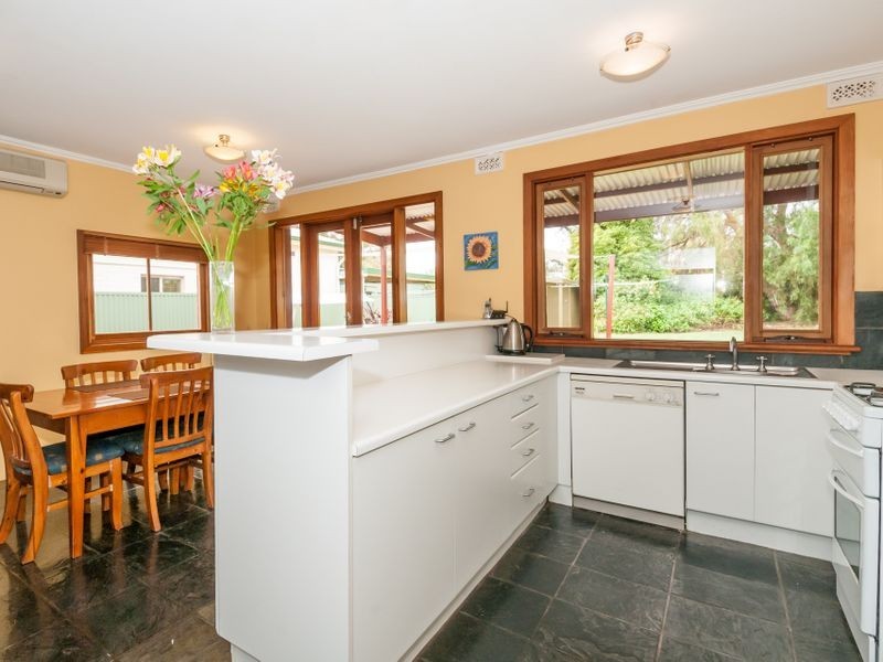 33 Dixon Street, Clarence Park SA 5034