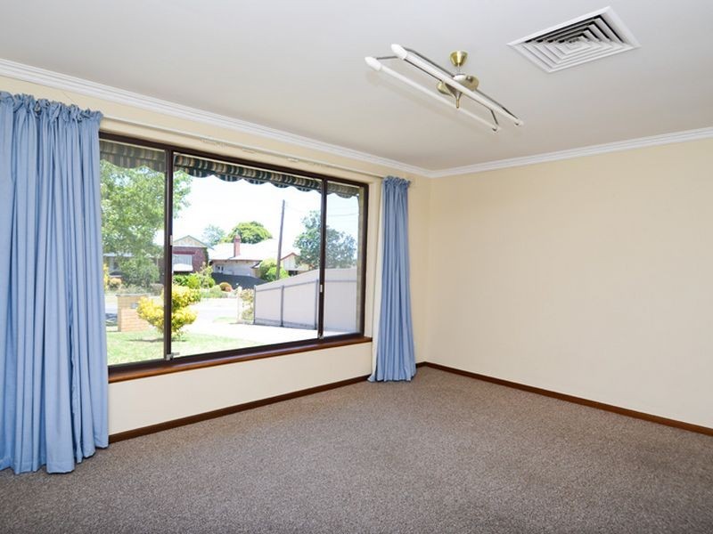 6 Owen Street, Torrens Park SA 5062