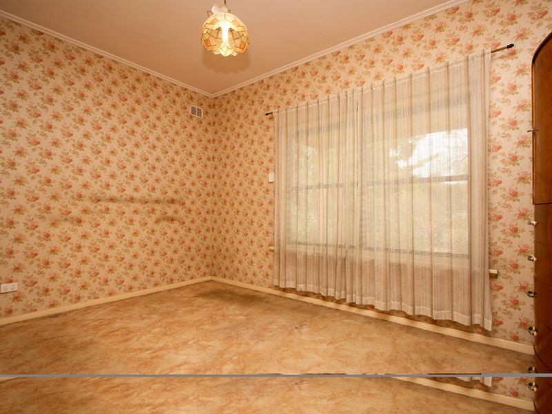 57 Kingston Avenue, Seacombe Gardens SA 5047