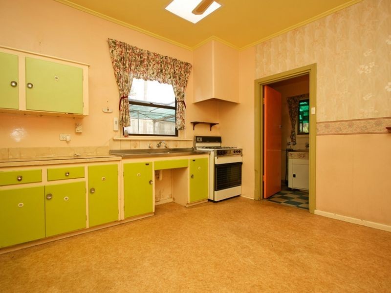 57 Kingston Avenue, Seacombe Gardens SA 5047