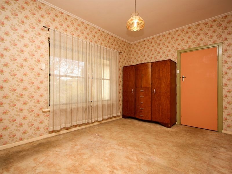 57 Kingston Avenue, Seacombe Gardens SA 5047