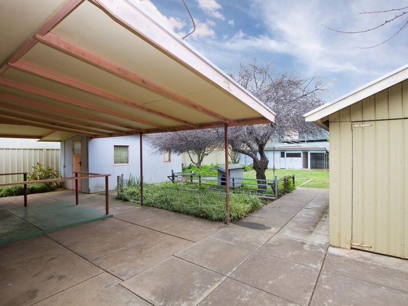 2 Farman Avenue, Hendon SA 5014