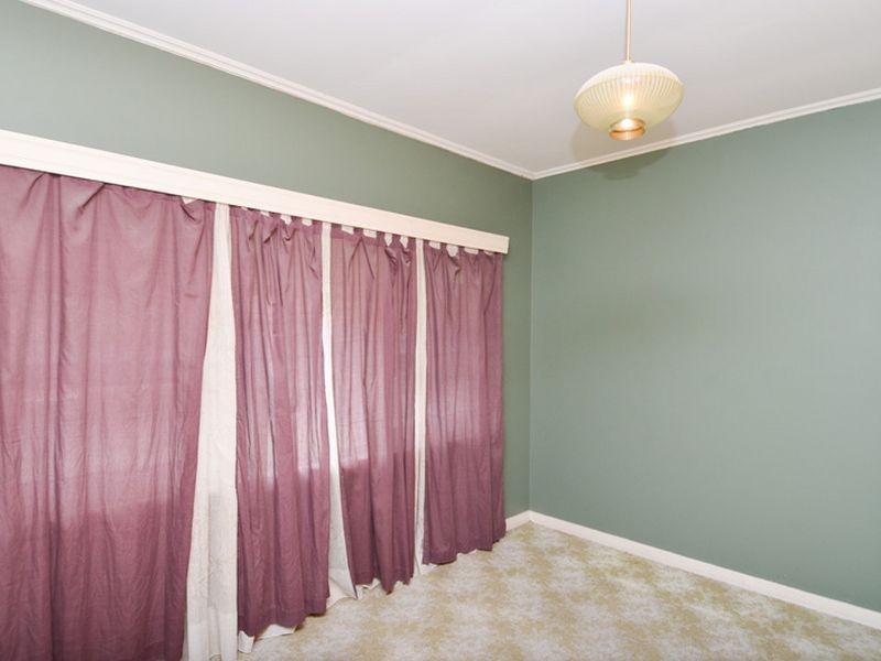 27 Halmon Avenue, Everard Park SA 5035
