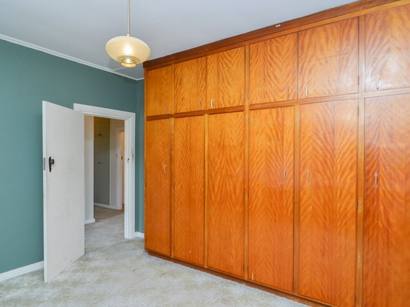 27 Halmon Avenue, Everard Park SA 5035