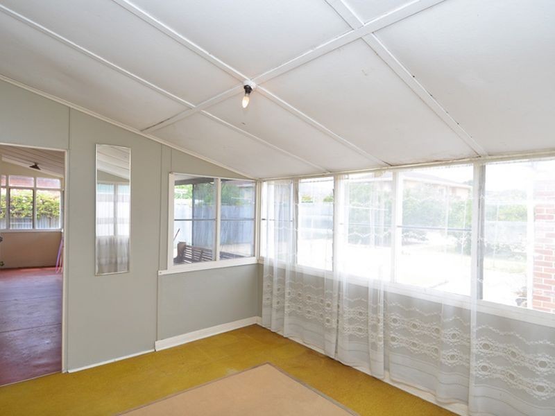 27 Halmon Avenue, Everard Park SA 5035
