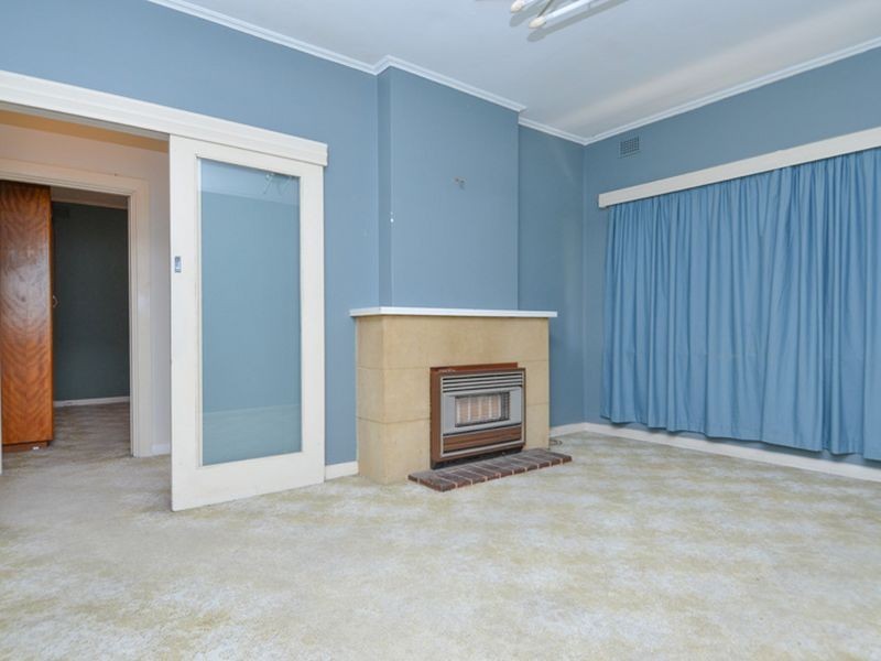 27 Halmon Avenue, Everard Park SA 5035
