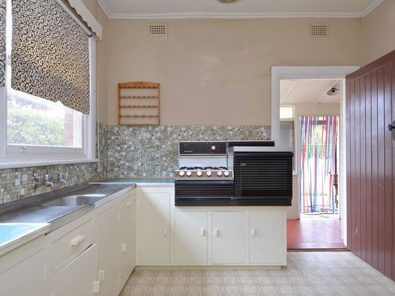27 Halmon Avenue, Everard Park SA 5035