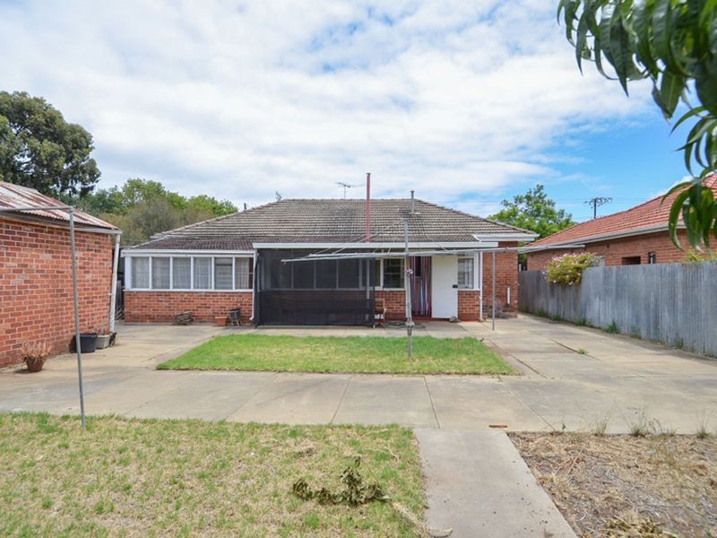 27 Halmon Avenue, Everard Park SA 5035