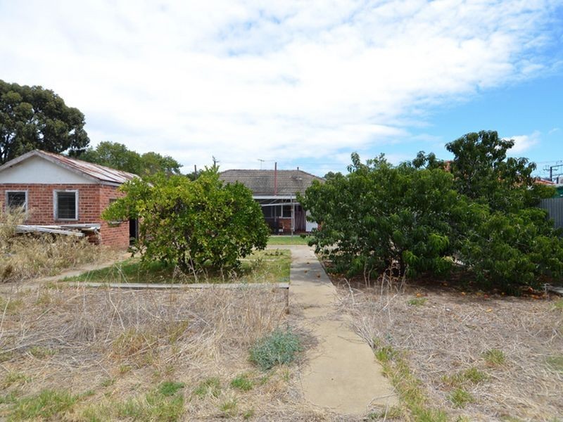 27 Halmon Avenue, Everard Park SA 5035