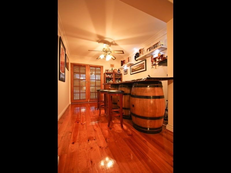 28 Hartland Avenue, Black Forest SA 5035