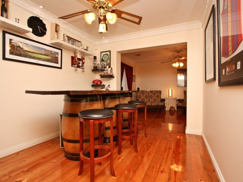 28 Hartland Avenue, Black Forest SA 5035