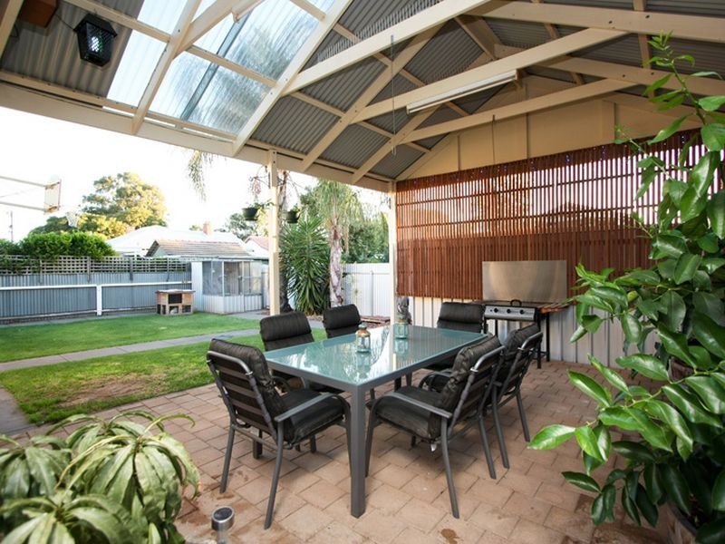 28 Hartland Avenue, Black Forest SA 5035