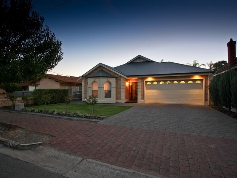 28 Hartland Avenue, Black Forest SA 5035