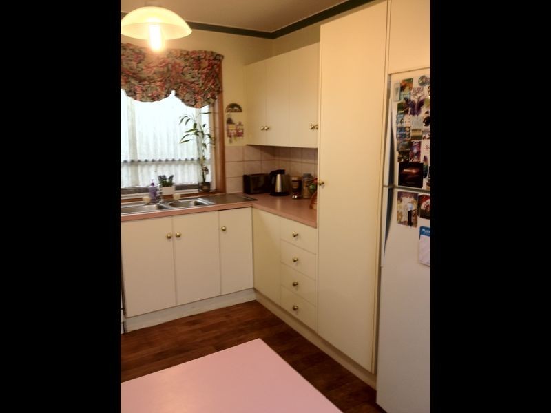 50 Hendrix Crescent, Woodcroft SA 5162