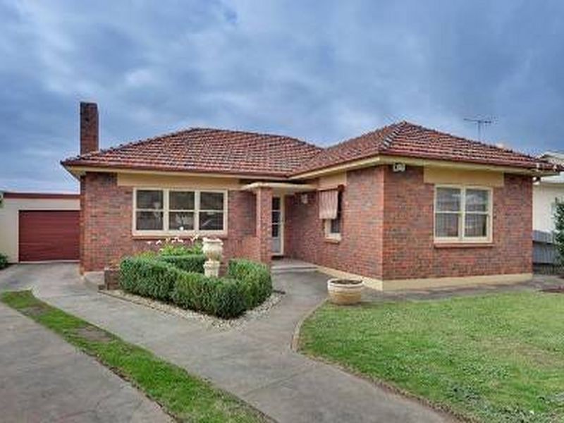 4 Bakers Road, Kingswood SA 5062