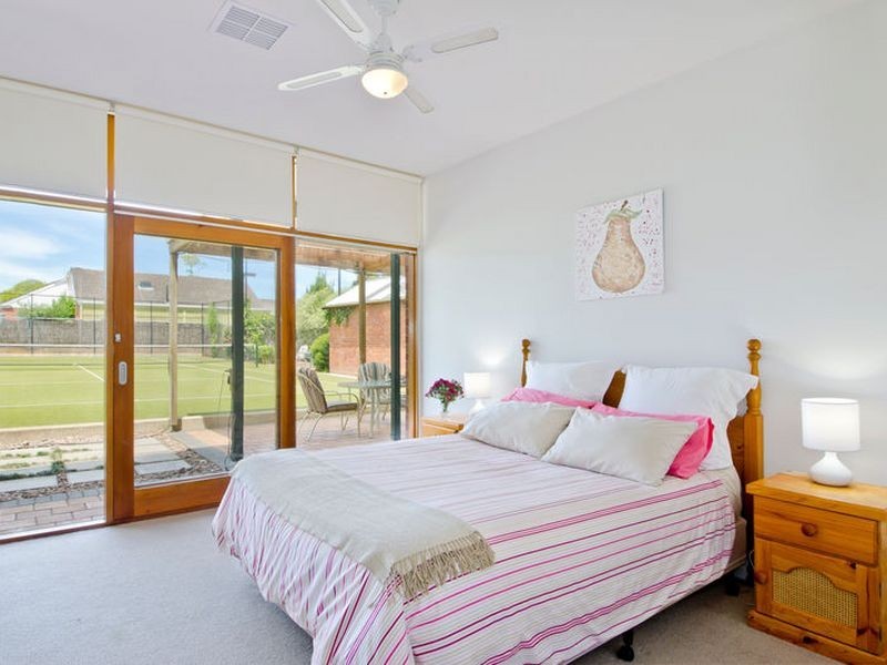 4 Stirling Street, Tusmore SA 5065