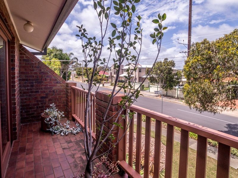 27 Dwyer Road, Oaklands Park SA 5046