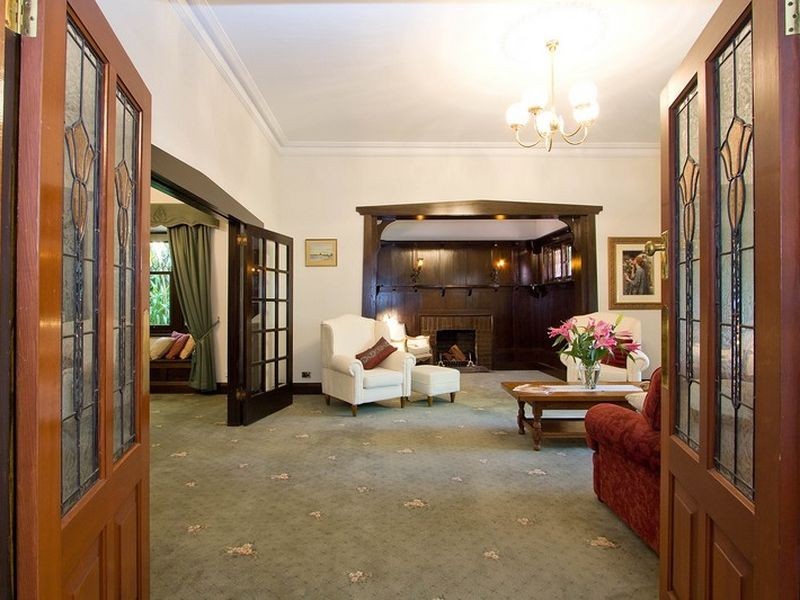 9 Cross Road, Kingswood SA 5062