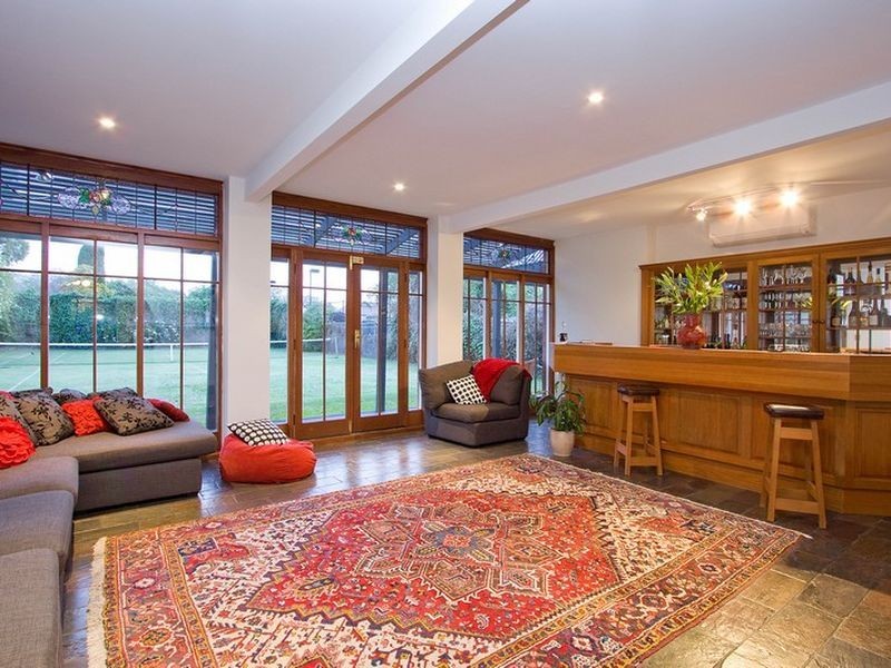 9 Cross Road, Kingswood SA 5062