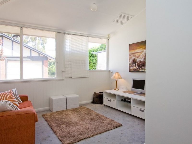 9 Cross Road, Kingswood SA 5062