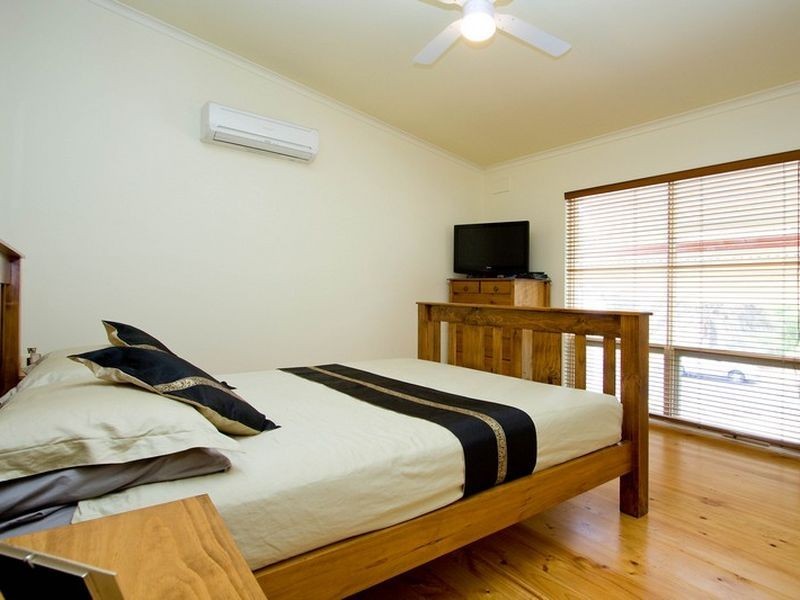 18 Elese Avenue, Campbelltown SA 5074