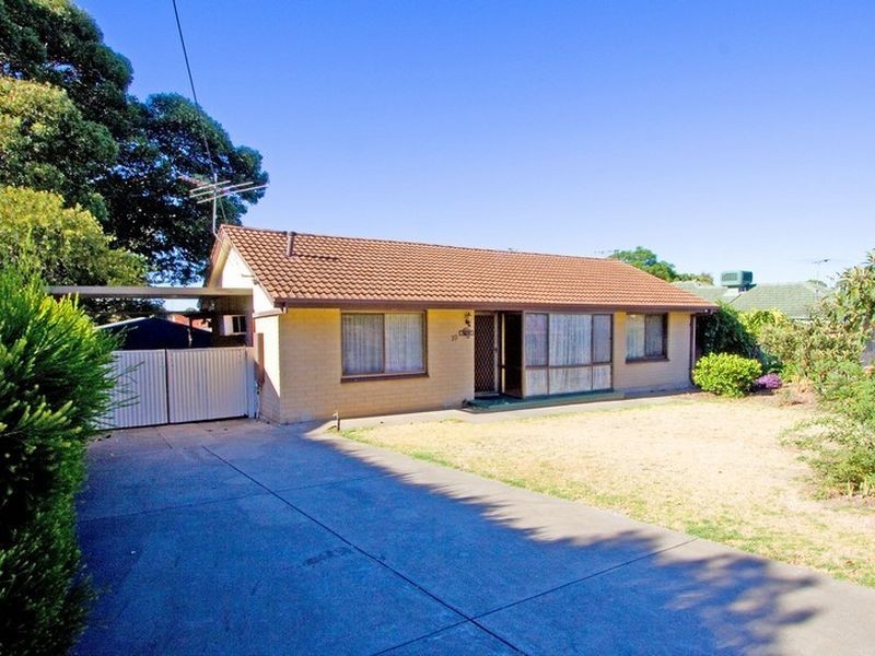 10 Eustace Crescent, Christie Downs SA 5164