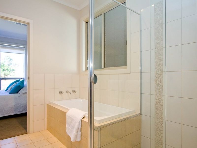 9A Oliphant Avenue, Oaklands Park SA 5046