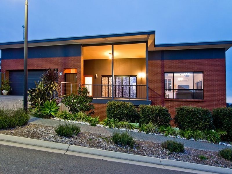 9 King George Close, Seacliff Park SA 5049