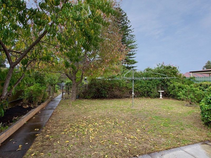 17 Palmer Avenue, Myrtle Bank SA 5064