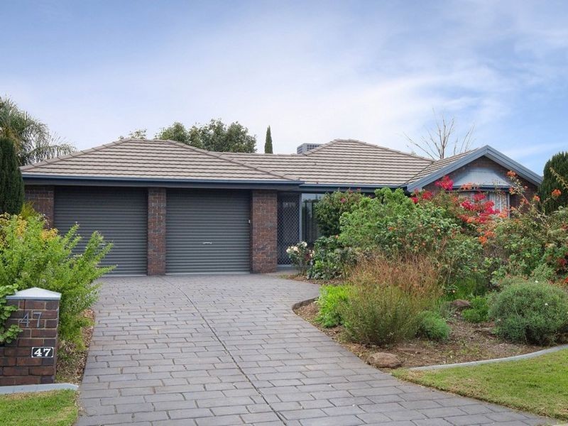 47 Foxfield Drive, Onkaparinga Hills SA 5163