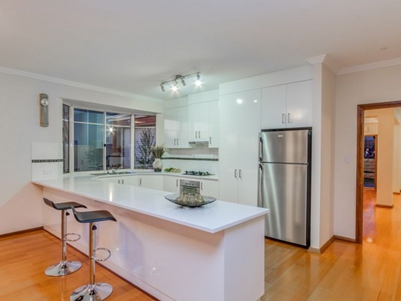 31 Mariner Avenue, Seacliff Park SA 5049