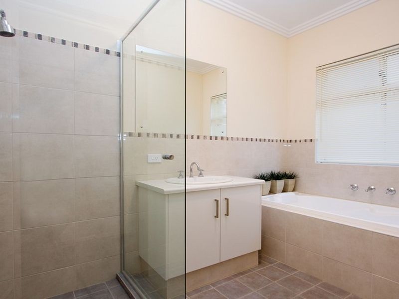 31 Mariner Avenue, Seacliff Park SA 5049