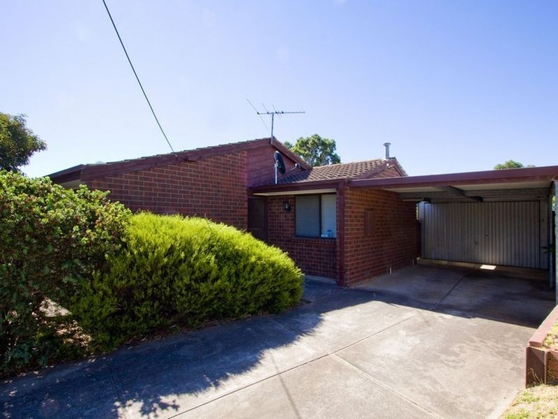 2 Candy Street, Morphett Vale SA 5162