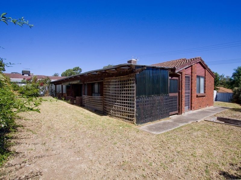 2 Candy Street, Morphett Vale SA 5162