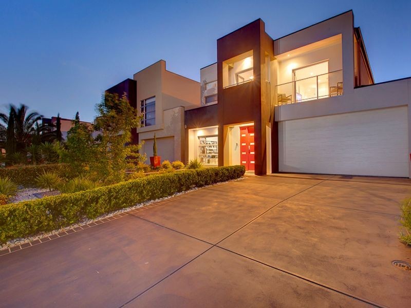 4 Bluelake Court, Tennyson SA 5022