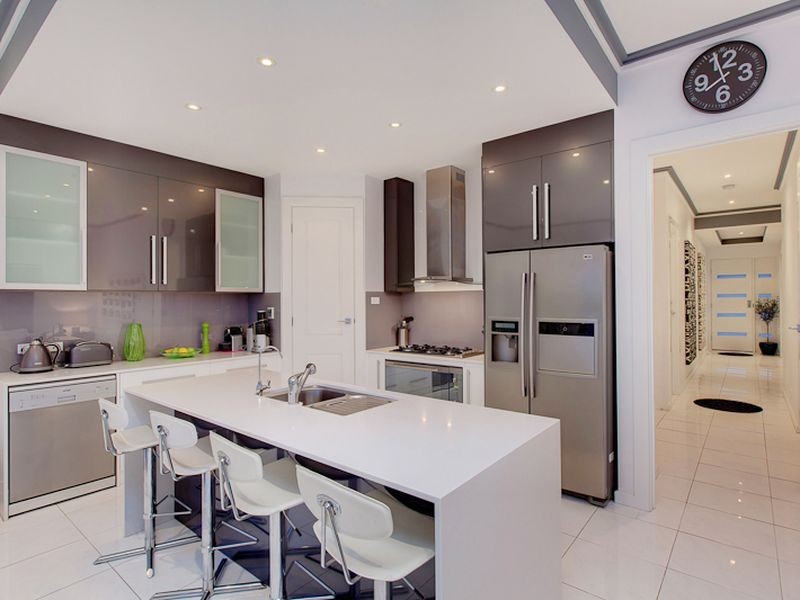 4 Bluelake Court, Tennyson SA 5022