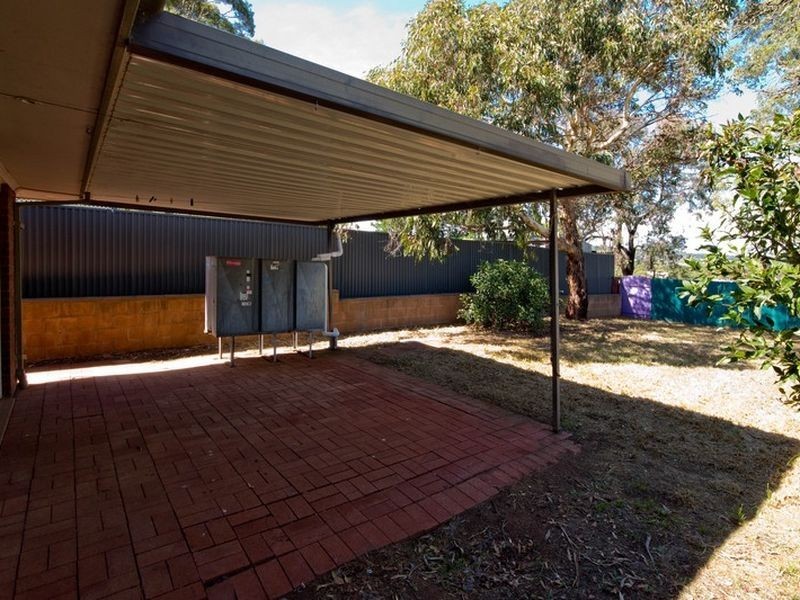 4 Campbell Drive, Reynella East SA 5161