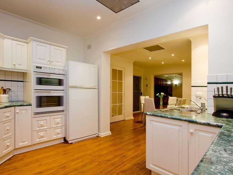 30 Doreen Street, Vale Park SA 5081