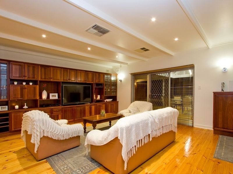 30 Doreen Street, Vale Park SA 5081