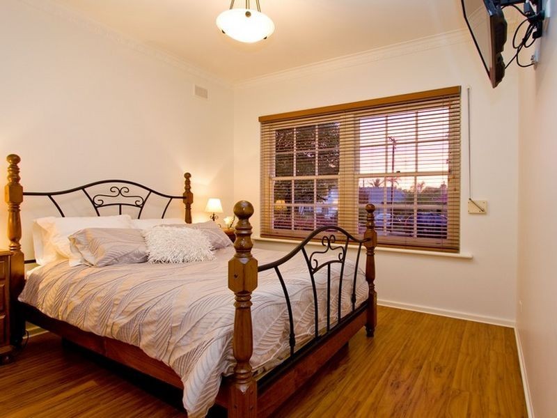 30 Doreen Street, Vale Park SA 5081