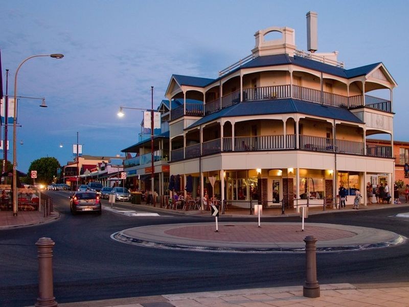 133 Esplanade, Brighton SA 5048