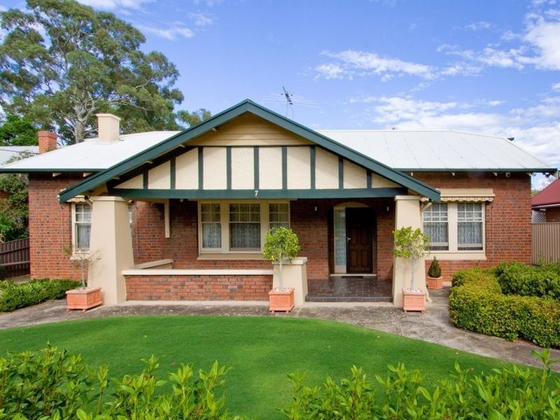 7 Wattle Avenue, Lower Mitcham SA 5062