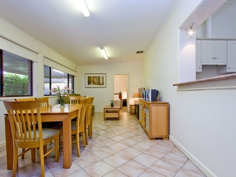 7 Wattle Avenue, Lower Mitcham SA 5062